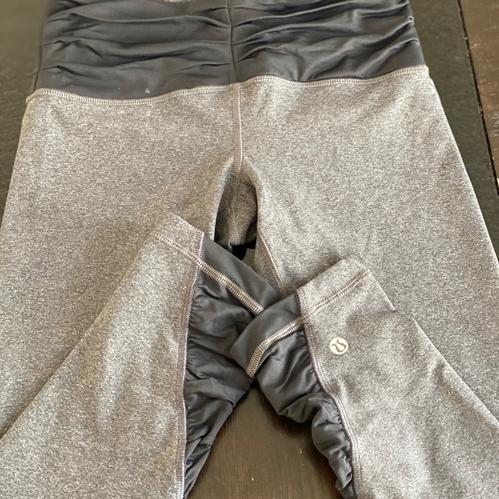 Lululemon crop pants